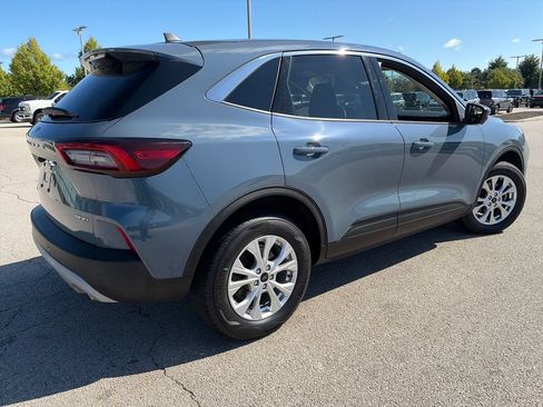 Used 2023 Ford Escape Active w/ Tech Pack #2 AWD/4WD image 7