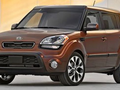 Used 2012 Kia Soul + FWD image 2