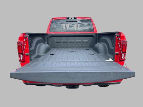 New 2026 RAM 2500 Big Horn AWD/4WD image 4