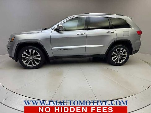 Used 2018 Jeep Grand Cherokee Limited w/ Luxury Group II image 2