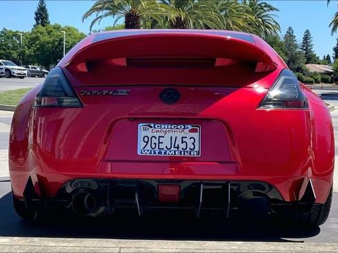 Used 2020 Nissan 370Z Coupe RWD image 4