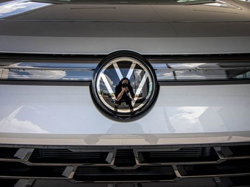 New 2026 Volkswagen Tiguan S FWD image 7