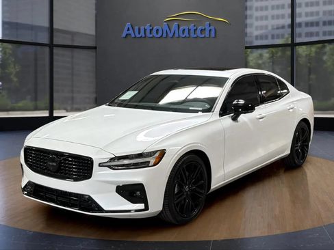 Used 2024 Volvo S60 B5 Plus w/ Climate Package AWD/4WD image 4