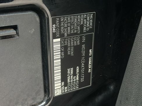 Used 2019 Mercedes-Benz Sprinter 2500 w/ Acoustic Package image 32