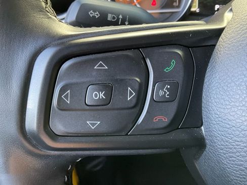 Used 2020 Jeep Wrangler Sport image 31