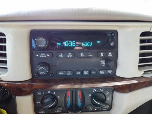 Used 2003 Chevrolet Impala image 30