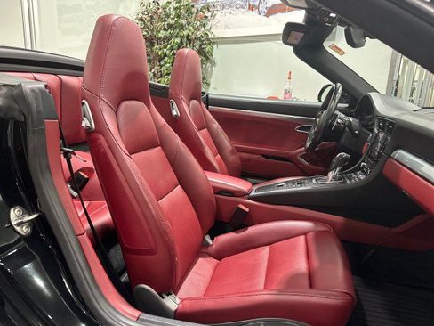 Used 2017 Porsche 911 Carrera image 6
