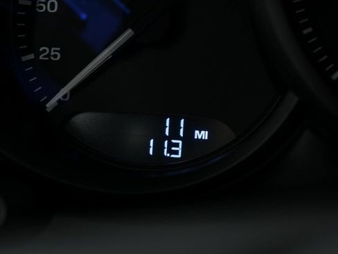 New 2026 Porsche Macan image 12