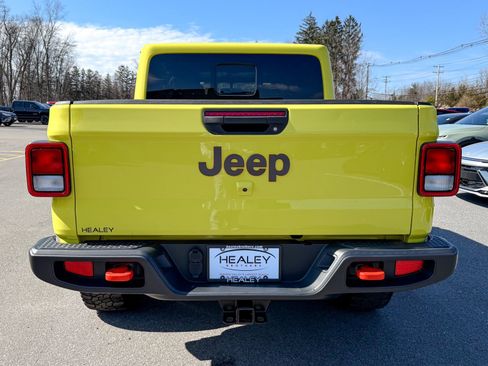Used 2023 Jeep Gladiator Mojave w/ Cold Weather Group image 7