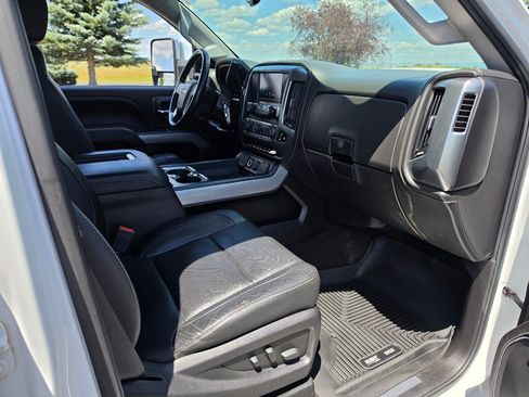 Used 2017 Chevrolet Silverado 3500 LTZ w/ Duramax Plus Package AWD/4WD image 27