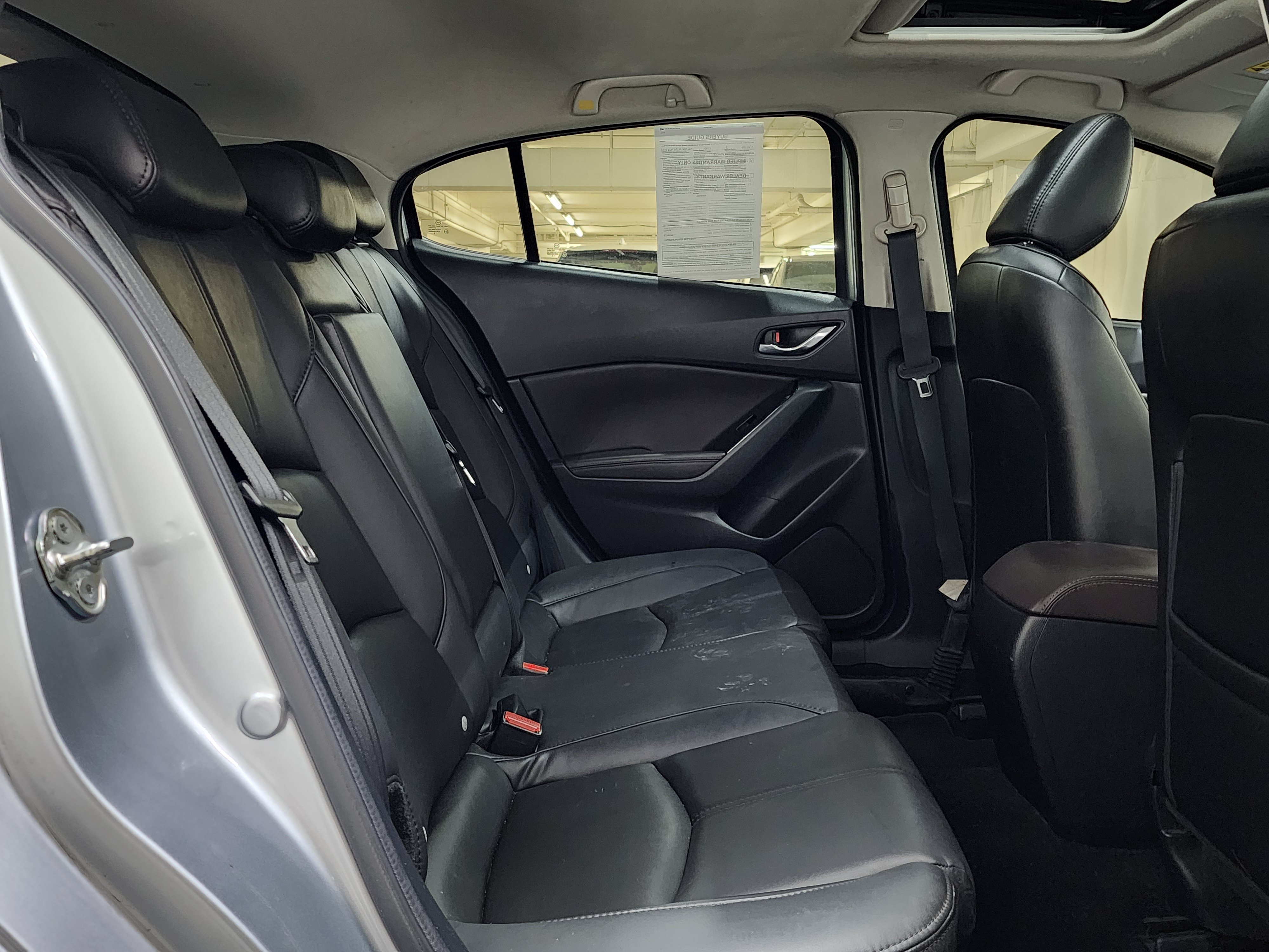 Used 2018 MAZDA MAZDA3 Touring FWD image 19