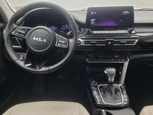 Used 2022 Kia Seltos EX AWD/4WD image 22