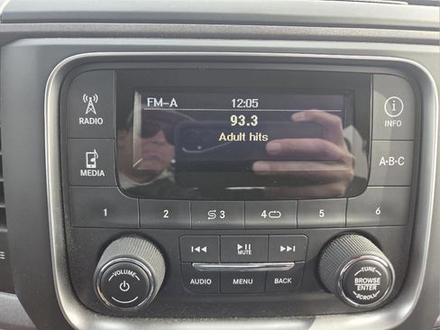 Used 2014 RAM 1500 Express image 13