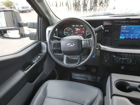 Used 2024 Ford F250 XL image 13