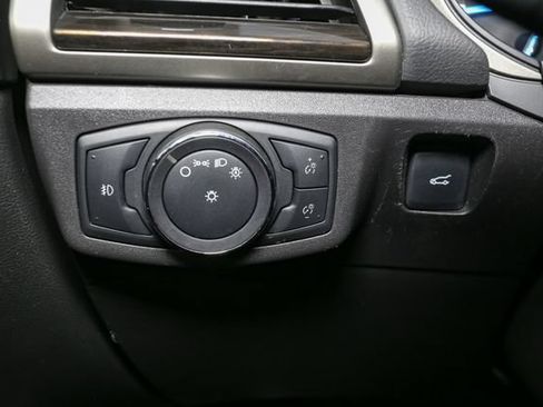 Used 2014 Ford Fusion SE w/ Equipment Group 202A FWD image 28