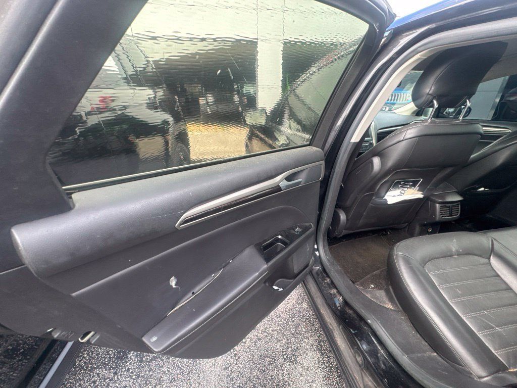 Used 2013 Ford Fusion SE FWD image 38