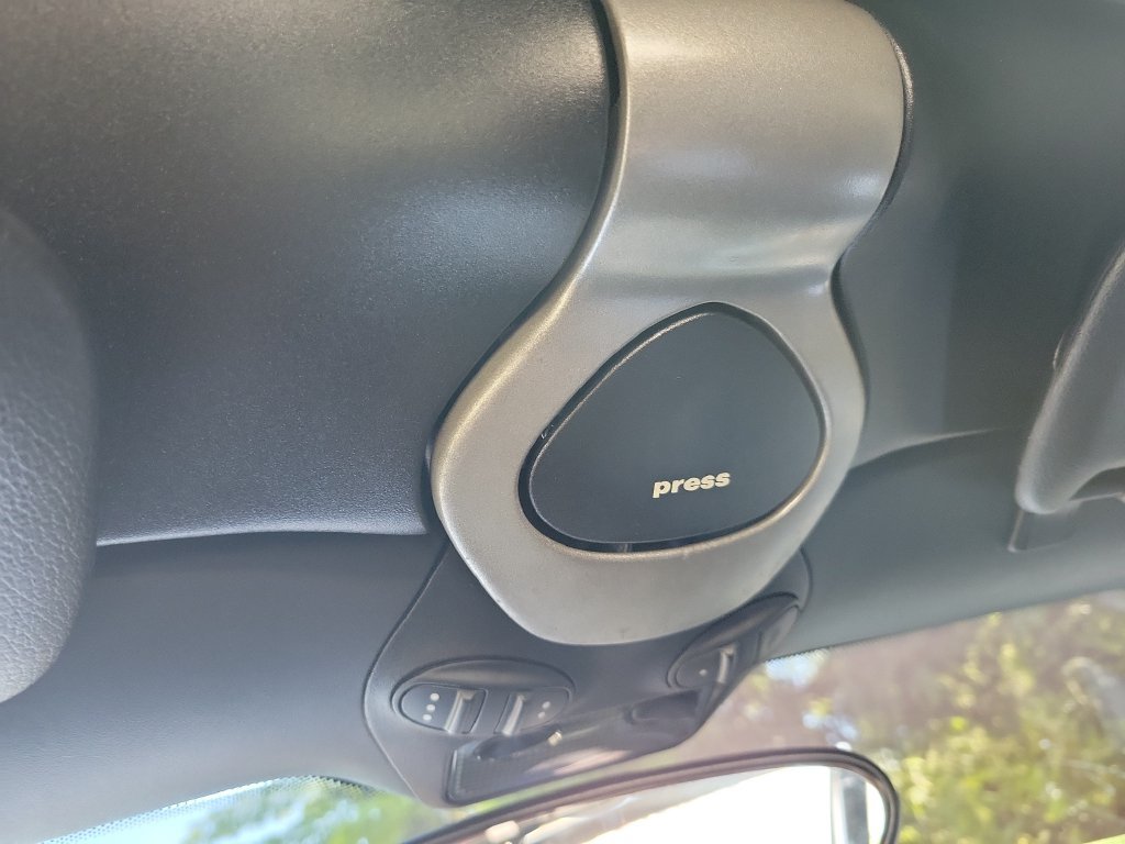 Used 2005 Porsche Boxster RWD image 9