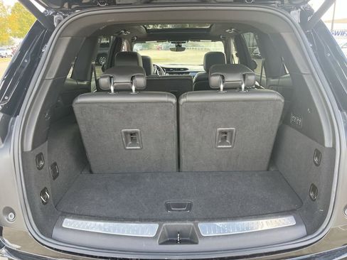 Used 2022 Cadillac XT6 Sport w/ Technology Package image 34