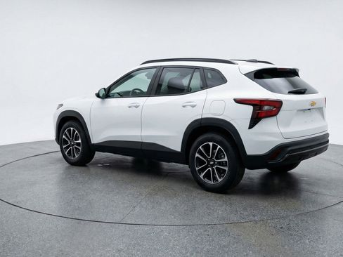 Used 2025 Chevrolet TrailBlazer LT image 6