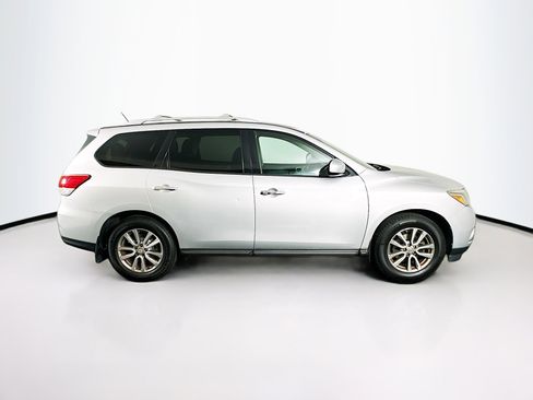 Used 2015 Nissan Pathfinder SV image 10