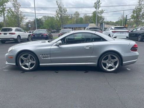 Used 2011 Mercedes-Benz SL 550 image 4