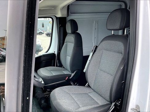 Used 2023 RAM ProMaster 2500 FWD image 23
