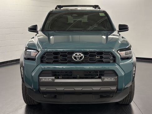Used 2025 Toyota 4Runner TRD Off-Road AWD/4WD image 6
