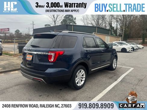 Used 2017 Ford Explorer XLT w/ Equipment Group 202A image 5