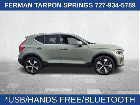 Certified 2023 Volvo XC40 B4 Plus w/ Protection Package Premier image 12