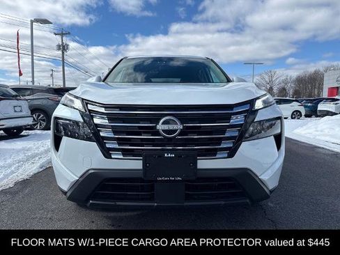 Certified 2024 Nissan Rogue SV image 3