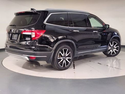Used 2019 Honda Pilot Touring image 2