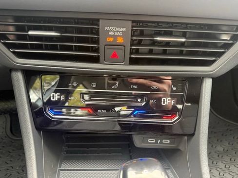 New 2026 Volkswagen Jetta SE image 17