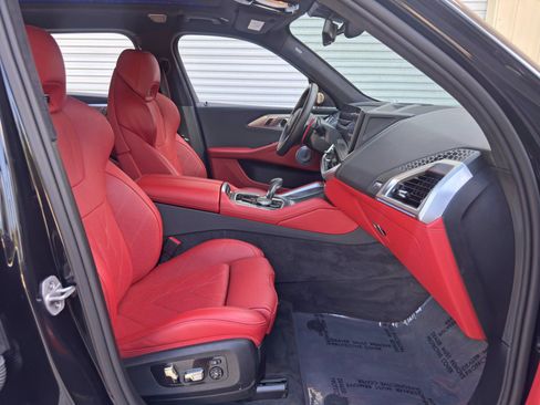 Used 2025 BMW XM AWD/4WD image 17