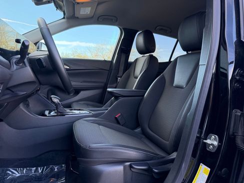 Used 2025 Buick Encore GX Preferred image 25