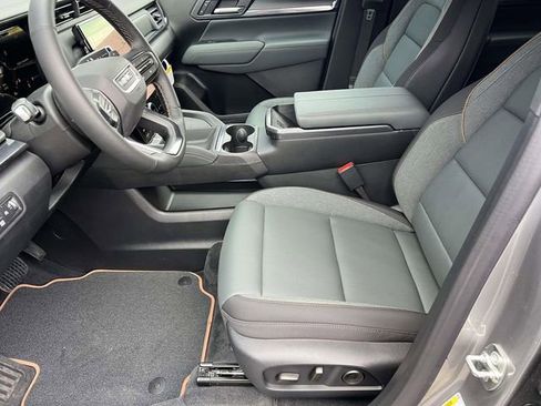 New 2026 GMC Terrain AT4 image 17