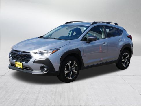 Used 2025 Subaru Crosstrek 2.0i Premium AWD/4WD image 3