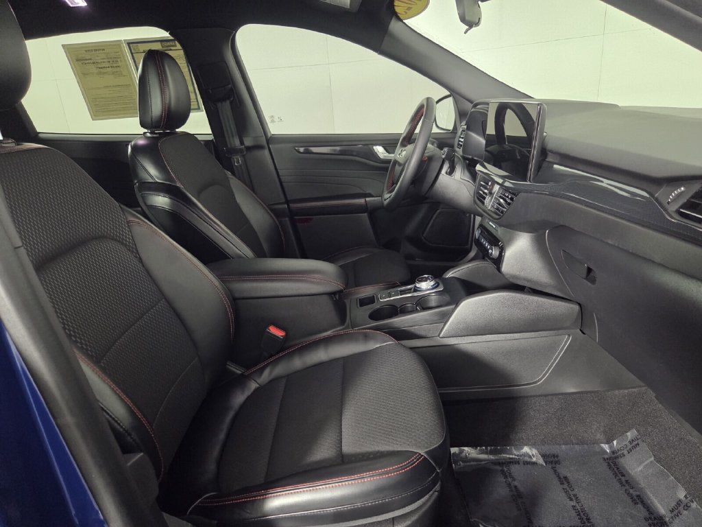 Used 2023 Ford Escape ST-Line w/ Tech Pack #1 FWD image 30