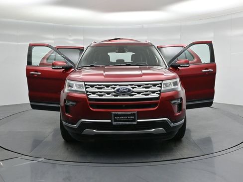 Certified 2018 Ford Explorer Limited w/ Ford Safe & Smart Package image 40