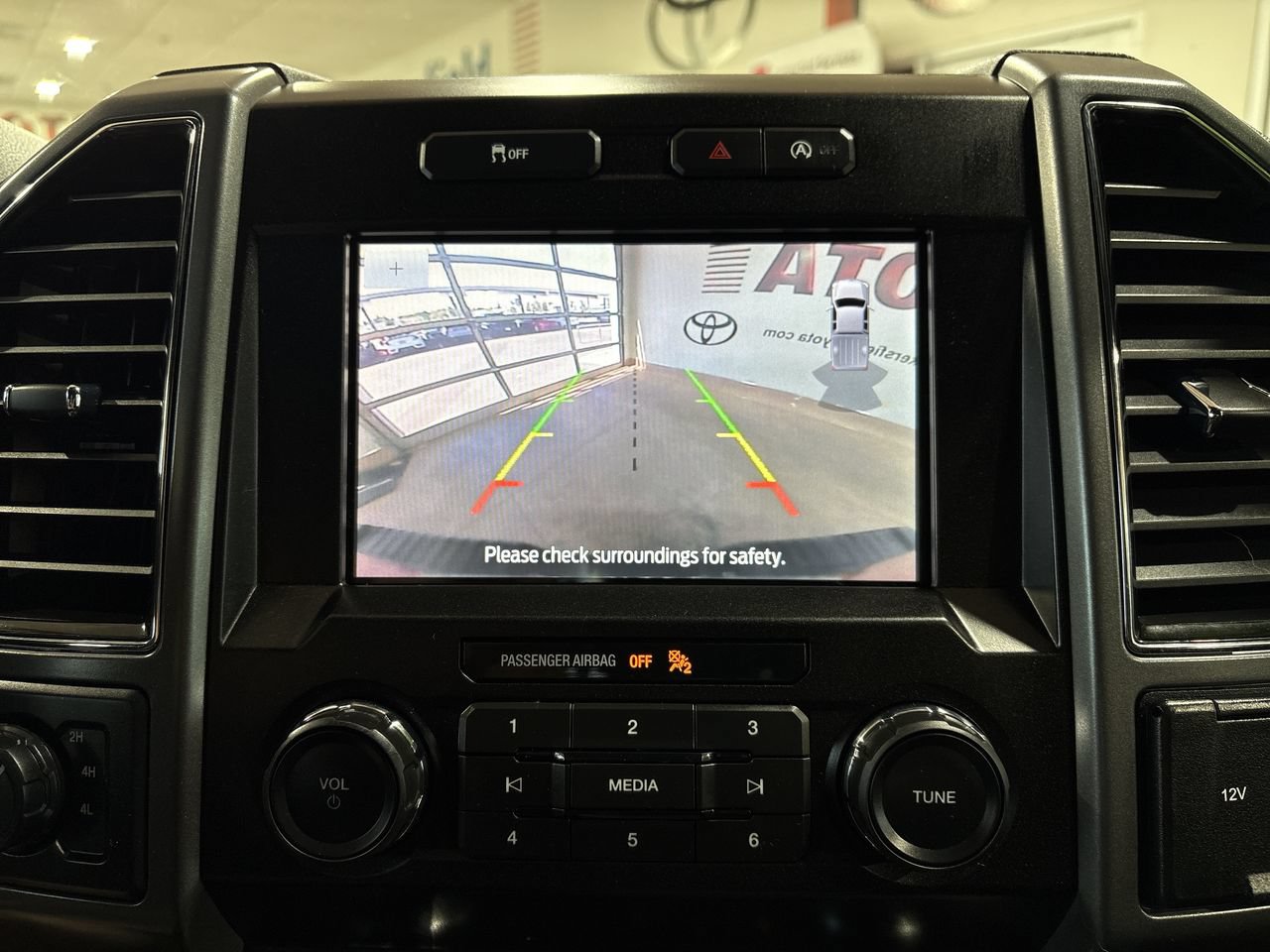 Used 2020 Ford F150 XLT w/ Equipment Group 302A Luxury AWD/4WD image 17
