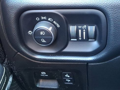 Used 2022 RAM 1500 Laramie image 22