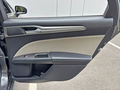 Used 2018 Ford Fusion S image 35