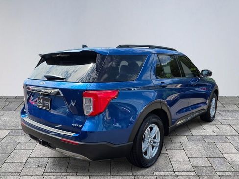 Used 2022 Ford Explorer XLT w/ Equipment Group 202A AWD/4WD image 7