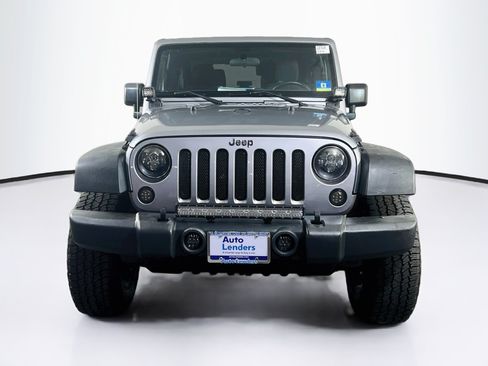 Used 2018 Jeep Wrangler Sport w/ Connectivity Group AWD/4WD image 2