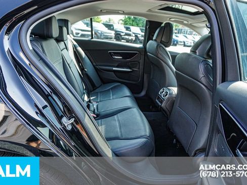 Used 2025 Mercedes-Benz C 300 Sedan image 21
