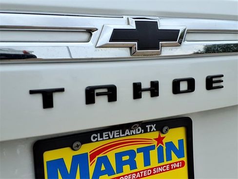 Used 2022 Chevrolet Tahoe LT w/ Luxury Package image 11