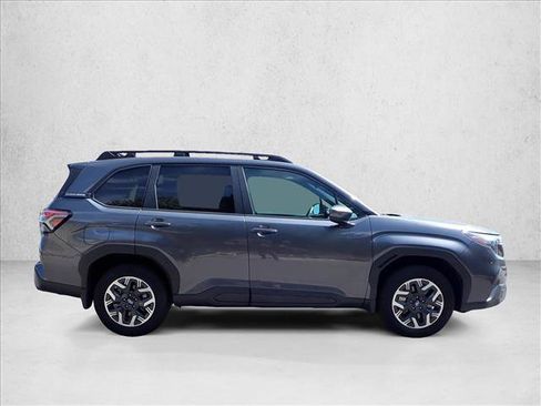 Used 2026 Subaru Forester Premium AWD/4WD image 4