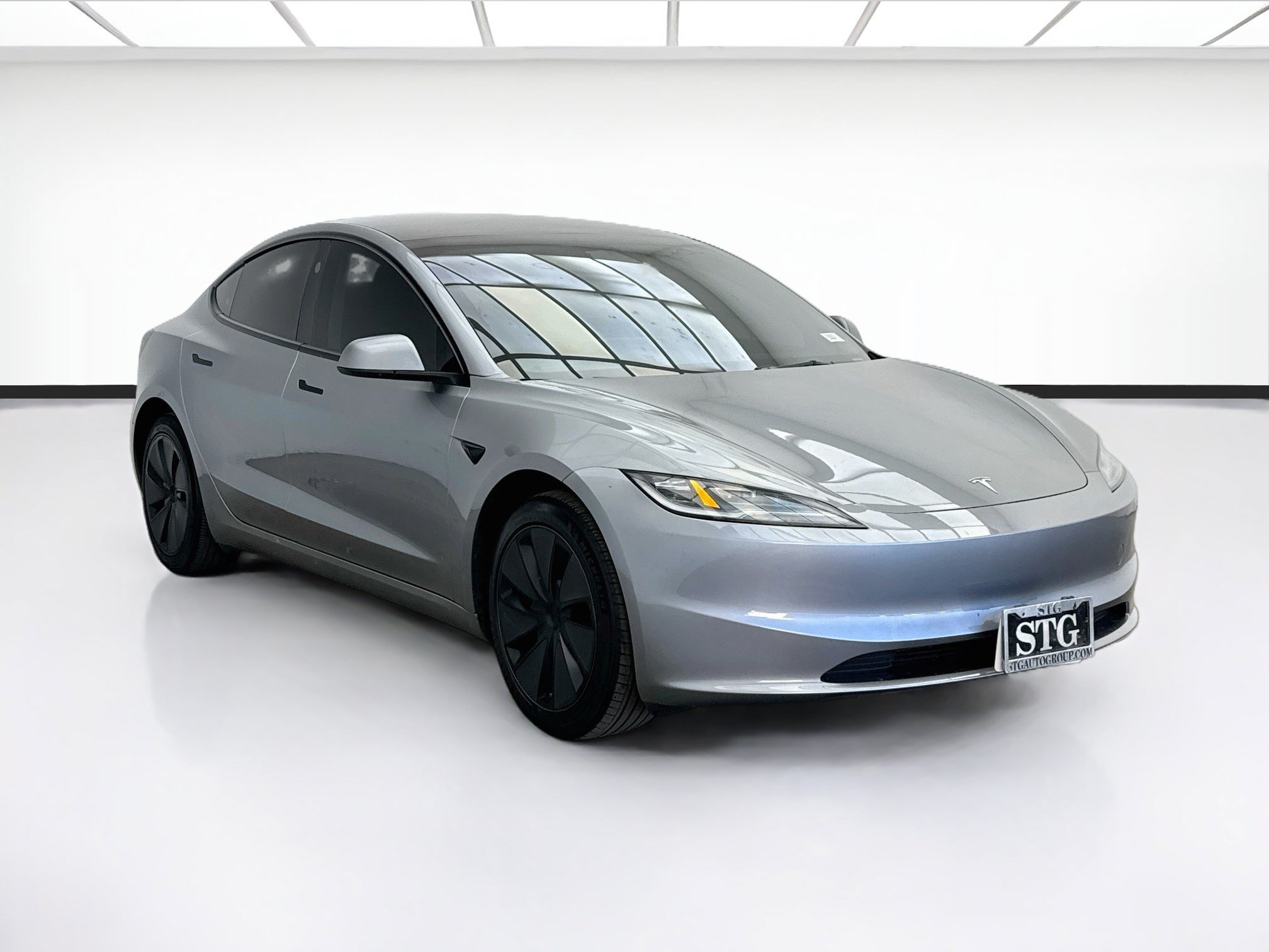 Used 2025 Tesla Model 3 RWD image 3