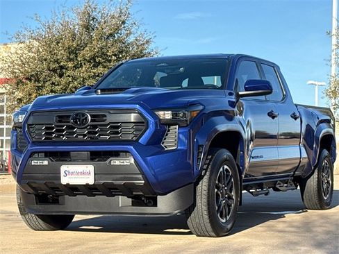 Used 2024 Toyota Tacoma TRD Sport image 3