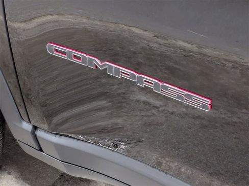 Used 2020 Jeep Compass Trailhawk image 13