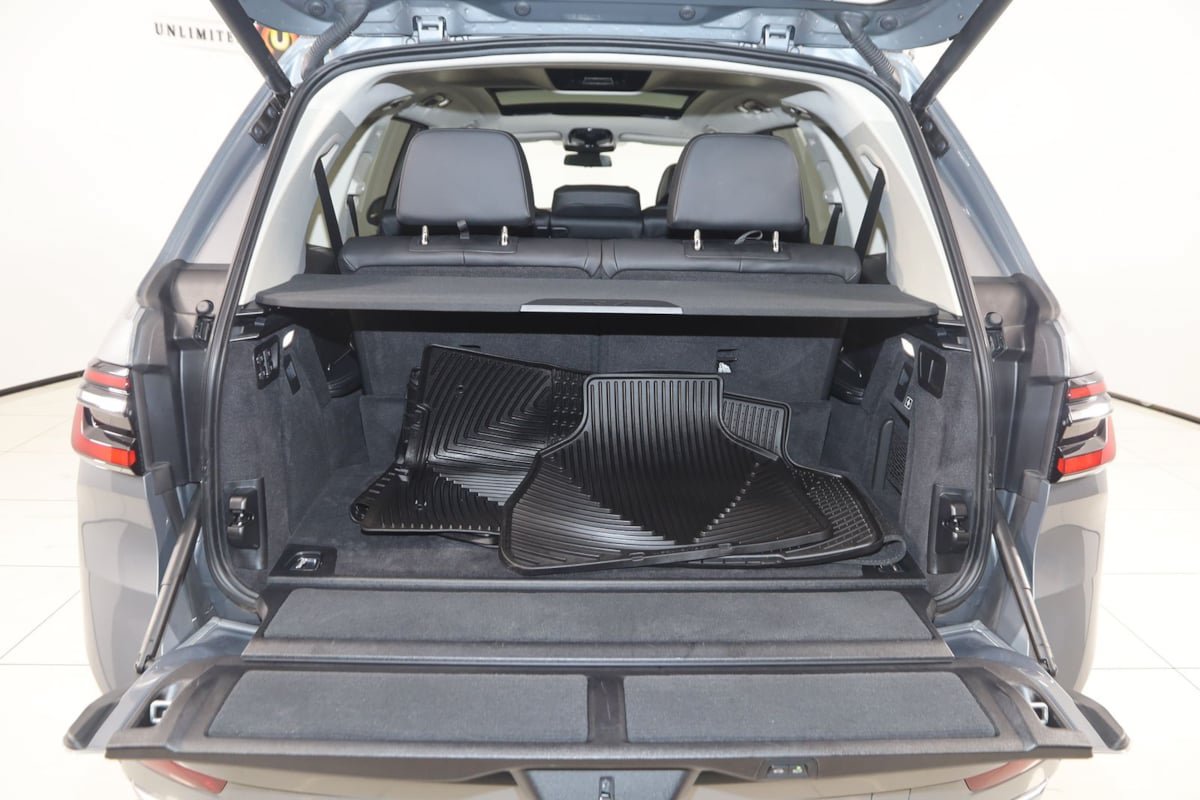 Used 2024 BMW X7 xDrive40i AWD/4WD image 55